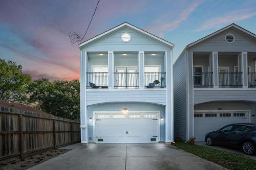 NEW TrendyFarmhouse INSTAworthy FUN NearDwntwn in Houston, USA