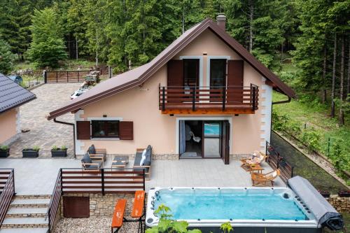 Holiday house with a swimming pool Mrkopalj, Gorski kotar - 23125