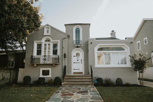 Kid and Dog Friendly Shore House