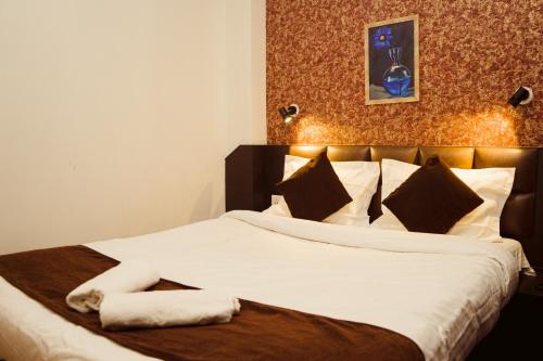 Budget Double or Twin Room image 10
