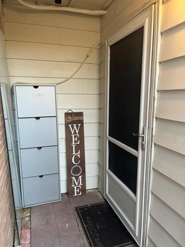 Private and Comfortable Stay near Chicago in Northbrook, USA