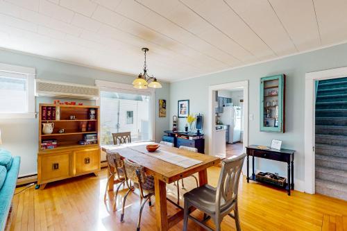 Vintage Vacation Villa in Manistee, USA