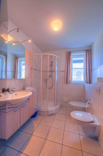 Apartment with Lake View image 2