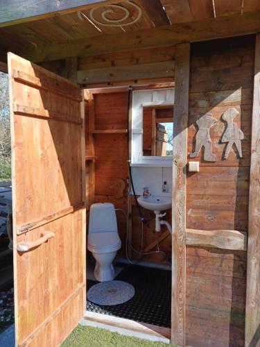Bathroom, Uneait in Hiiumaa