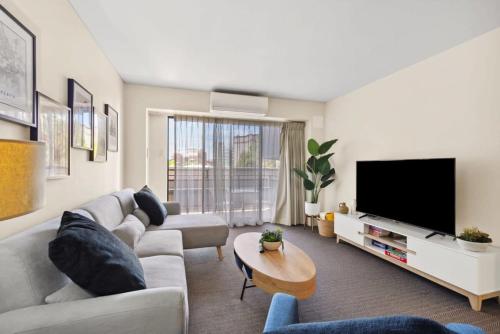 Spacious Holiday Apart on Hay St CBD, Perth