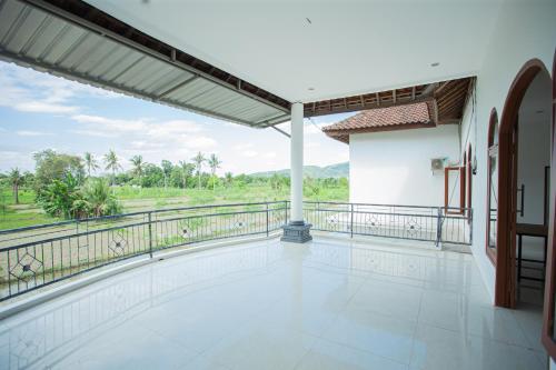 Изглед, De Luna Guest House in Labulia