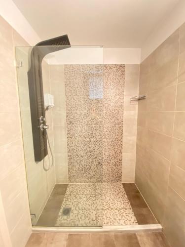Executive Suite image 5
