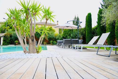 Maison d'Architecte * 2 piscines * gîte à louer Saint-Saturnin-lès-Avignon