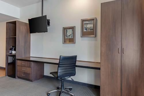 Best Western Plus Peppertree Nampa Civic Center Inn - image 7