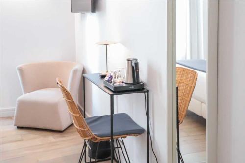 Superior Double Room image 5