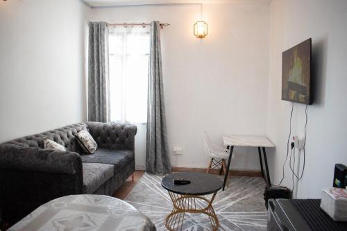 Gee's Holiday Home Apartment in Mombasa CBD - Parking in Mombasa