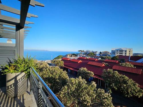 Central - Whale Watching Paradise -Self check in, Hermanus (foto 10)