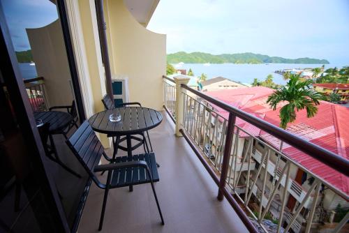 阳台/露台, Belau Almond Hotel 贝尔曼酒店 in 科罗尔岛