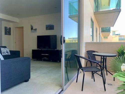 Apartment City Living! near Aurora Stadion