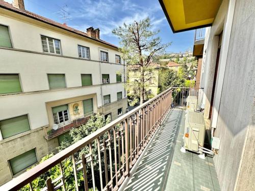 Luxury house under the old town, Bergamo (fotografie 10)