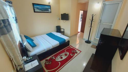 King Room with Lake View image 8