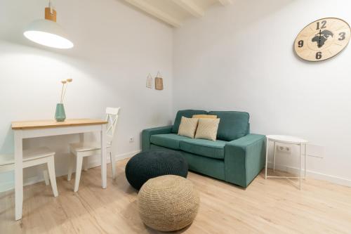 Amazing flat in Barceloneta with private terrace 2-2, Барселона (фото 9)