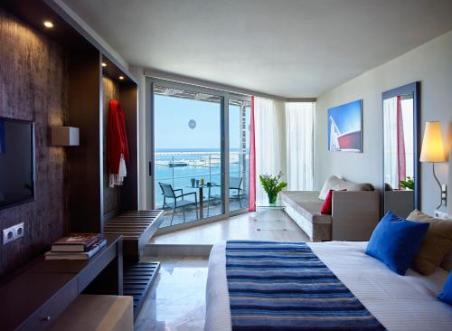 Kyma Suites Beach Hotel in Rethymno