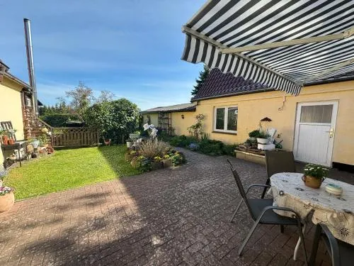 Fewo Mölschow auf Usedom mit einem Garten und W-Lan in Mölschow, Deutschland