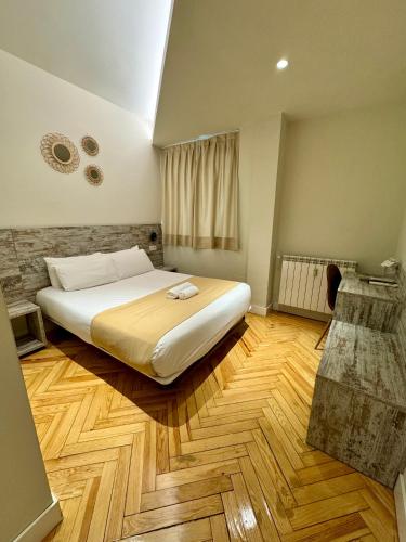 Hostal Abadia Madrid, Мадрид (фото 6)