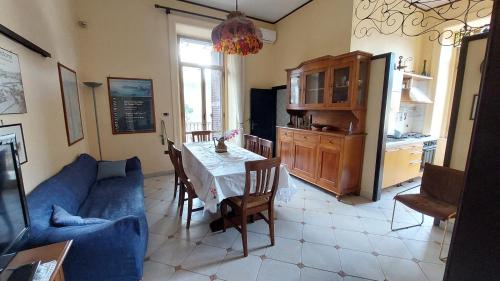 Ventottesima Vacanza +, Naples (photo 9)