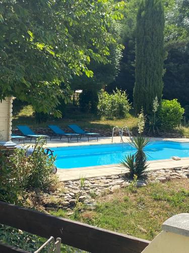 Maison avec piscine entre Gard et Ardèche - Location saisonnière - Gagnières