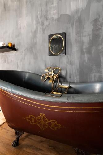 Farnese Designer Loft by Romeloft - image 3