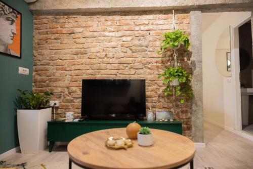 Three Doors Apartments, Tirana (photo 2)
