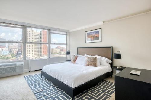CozySuites 800 Tower 1BR with gym! 22 in Louisville, USA