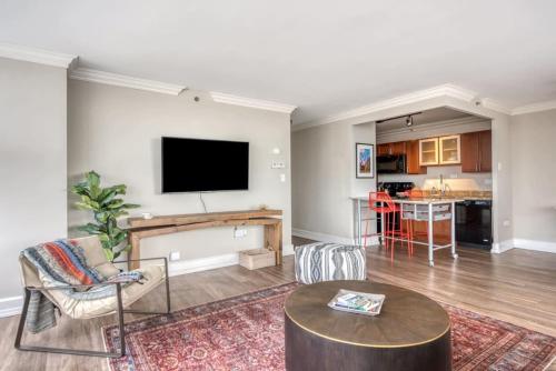 CozySuites 800 Tower 1BR with gym! 25 in Louisville, USA