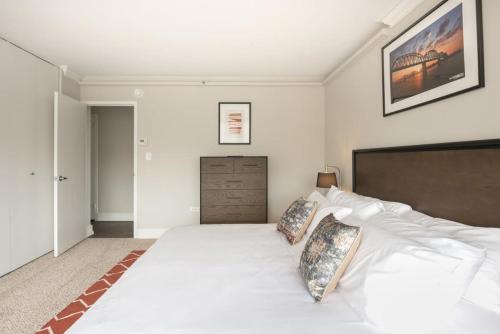 CozySuites 800 Tower 1BR with gym! 25 in Louisville, USA
