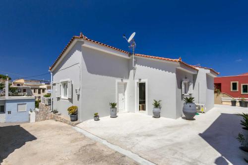 Two-Bedroom Villa image 7
