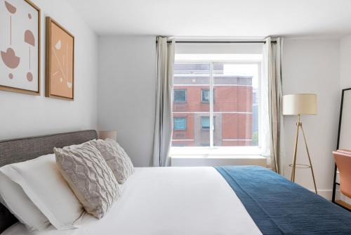 East Village 2br w doorman nr Union Square NYC-1155, Нью-Йорк (фото 8)