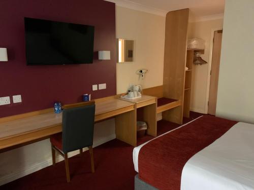 Double Room image 4