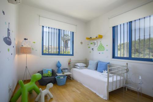 Protaras Aster Seaside Suite - image 4