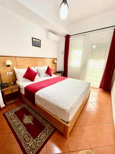 Sary's Hotel in M'Diq