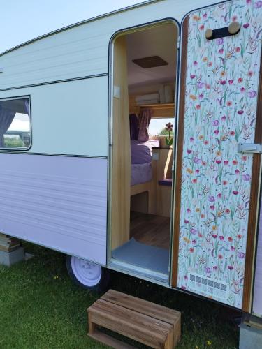 Camping Les Ronds Duval face aux îles anglo-normandes (Camping Les Ronds Duval face aux iles anglo-normandes) in Barneville-Carteret