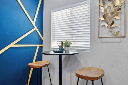 12 Minutes From Downtown Phoenix - 1 Bedroom #B thumb 4