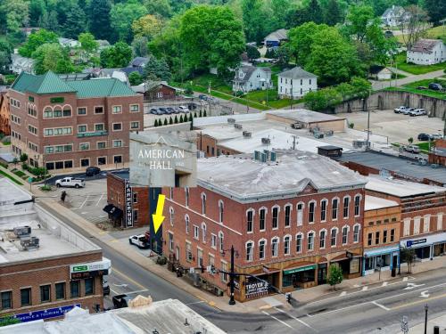 Kaufman Suite- BY BUSY INTERSECTION Kaufman Suite- BY BUSY INTERSECTION