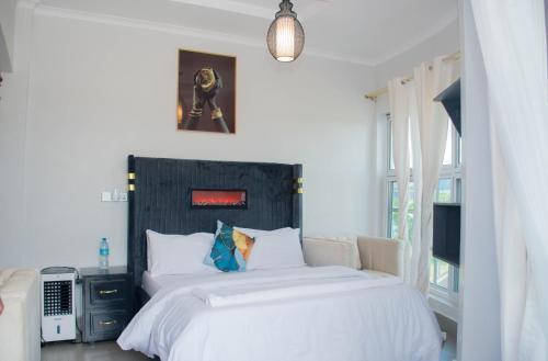 . Ladari Apartments,Tanzanite