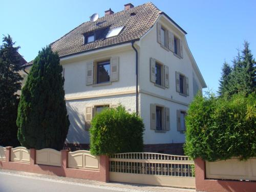 Superior One-Bedroom Apartment