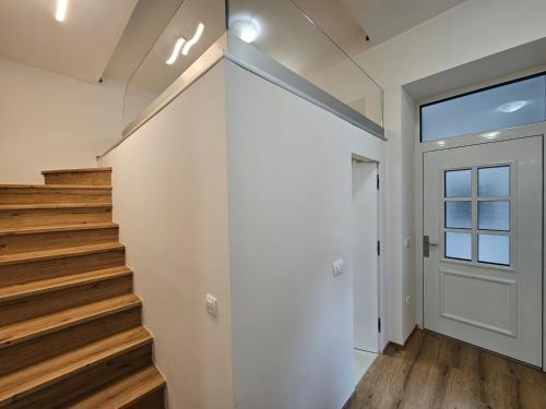 Studio Apartment Sviti TourAs by Town Hall, Liubliana (foto 8)