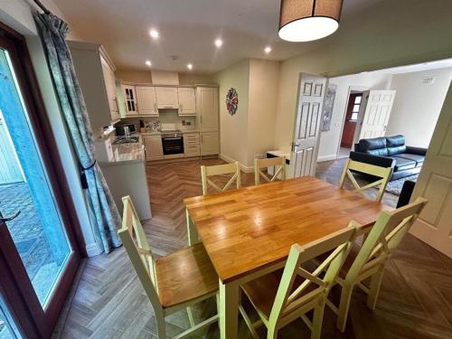 Kilronan 3 bed house on castle grounds in Ballyfarnon