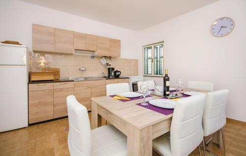 Villa Olivenbaum Entire house (Kastela) - Deals, Photos & Reviews