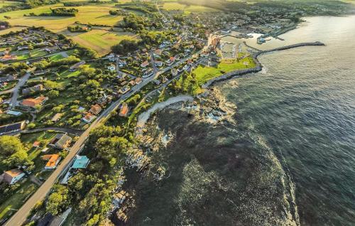 Exterior view, Awesome Apartment In Allinge With Wifi in Tejn