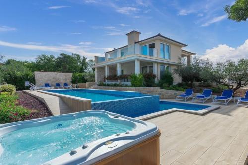 Villa Almedina, Sveti Anton