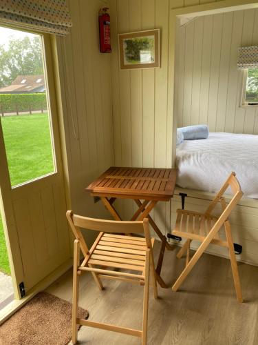 Willow Shepherd Hut