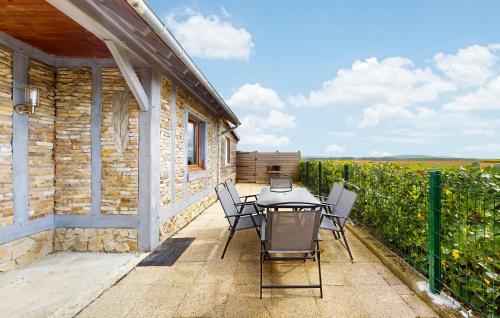 Lovely Home In Malleville-les-grs With Wifi