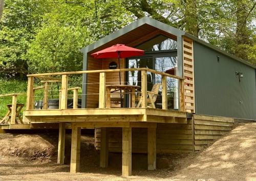 Riverside Cabins - Accommodation - Shrewsbury