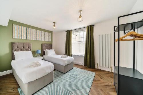 Exclusive London Townhouse w Terrace - Pass the Keys - main image